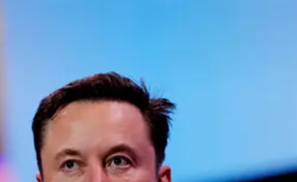 Elon Musk Rots Twitter Corporate Culture From the Inside as CEO